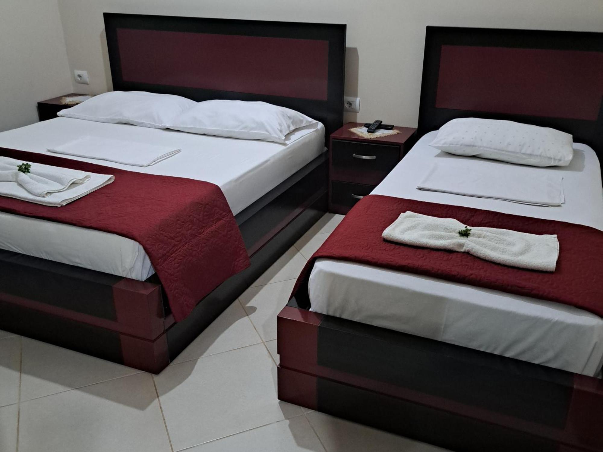 Vila Zeqo Muka Ksamil Bilik gambar
